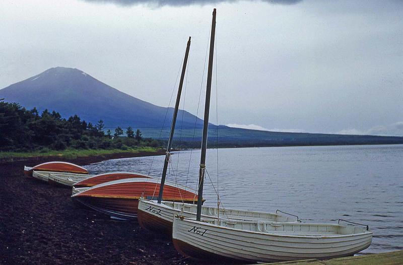 1952-53 Japan 203 Fuji.jpg